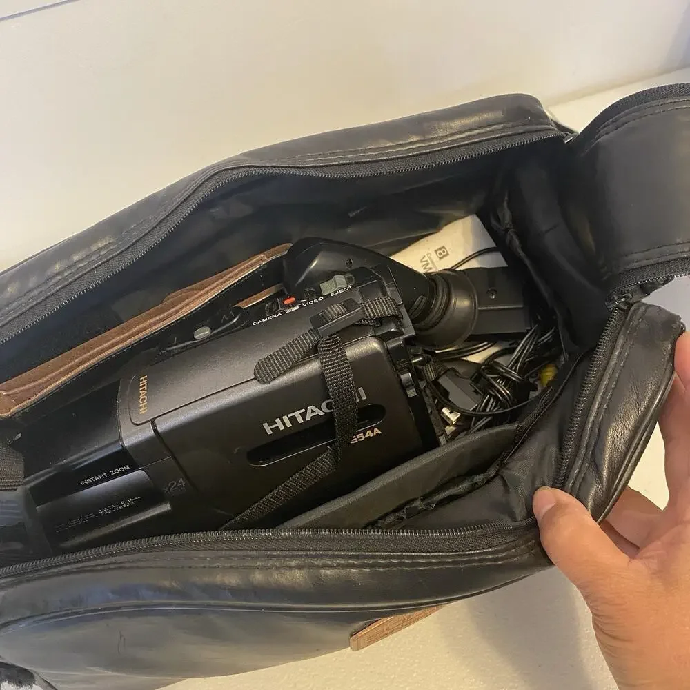 Hitachi VM-E54A 24X Digital Zoom Cam Cord VHS Movie Camera Recorder Vintage
